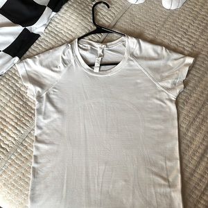 LULULEMON white shirt